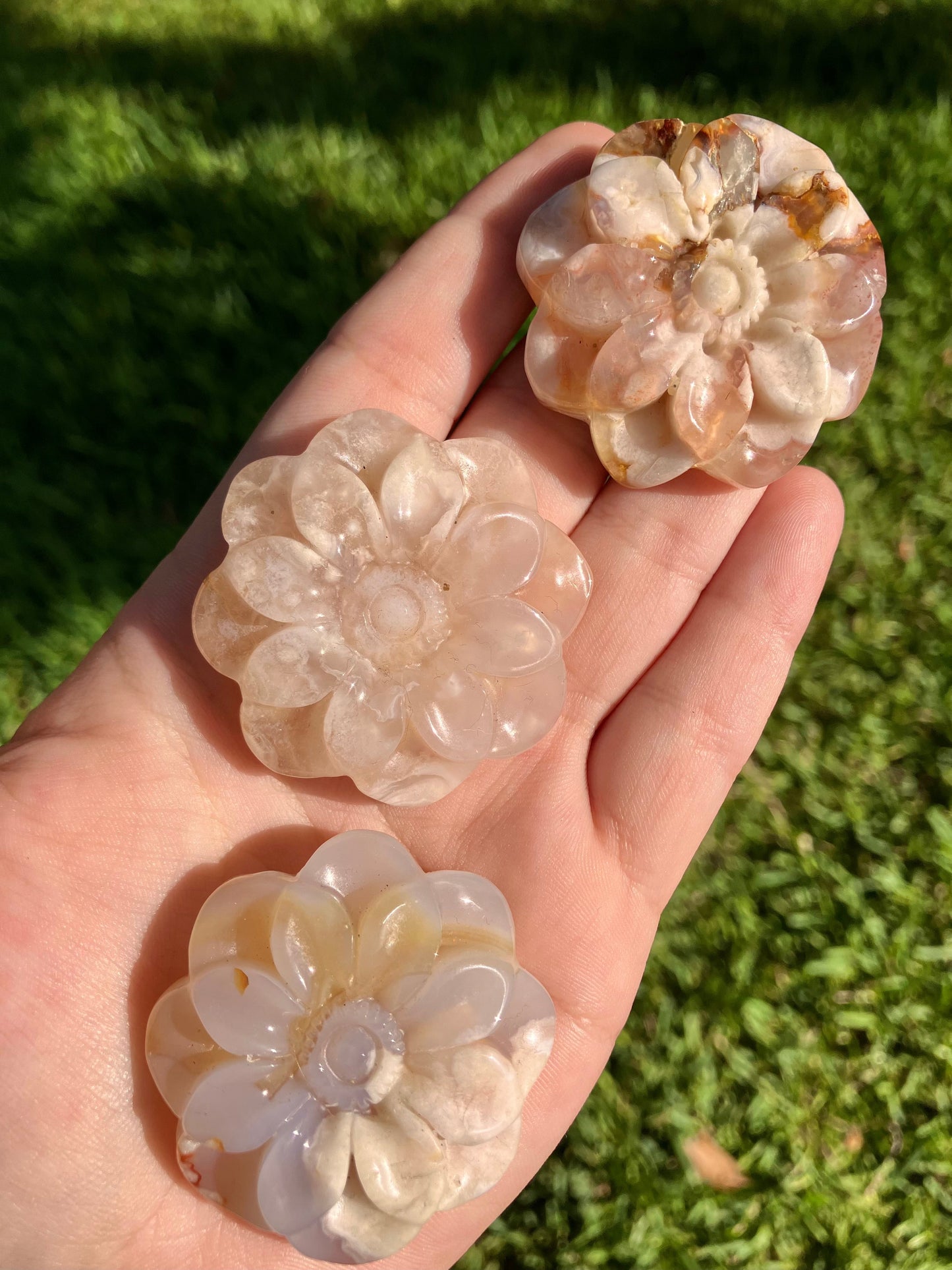 Agate Flower Carving - Liss & Lex