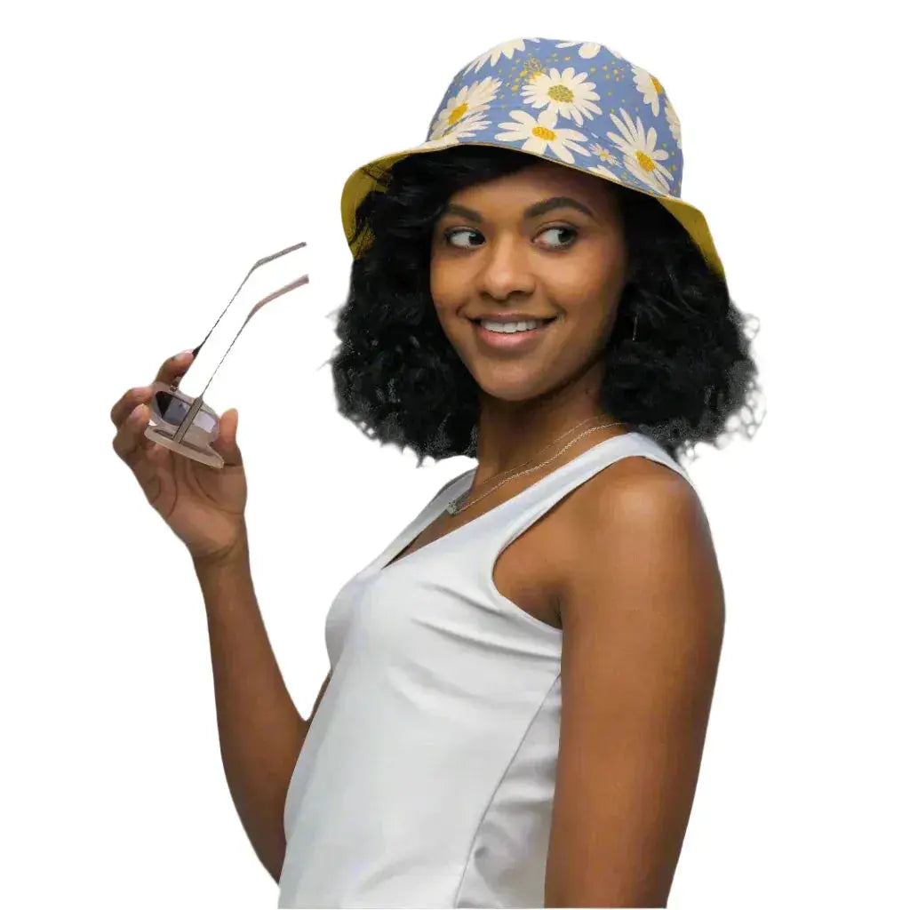 Bee Daisy Reversible Bucket Hat - Liss & Lex