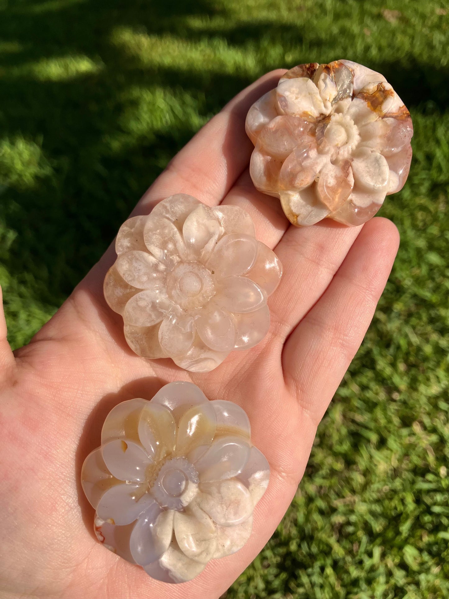Agate Flower Carving - Liss & Lex
